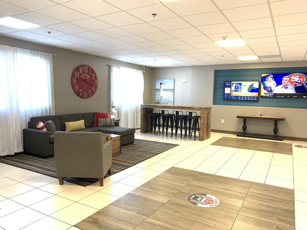 Hotel Country & By Radisson Rehoboth - Dewey 2*