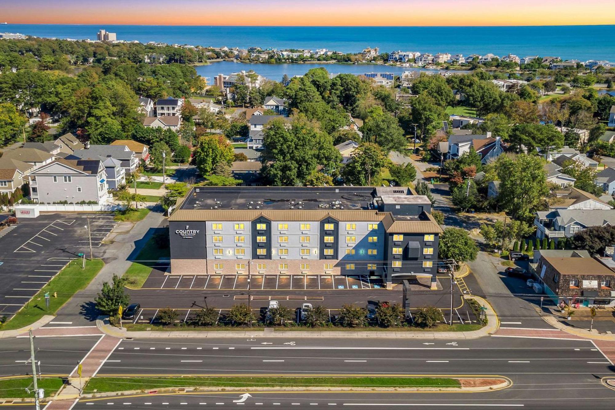 Country & By Radisson Rehoboth - Dewey Hotel