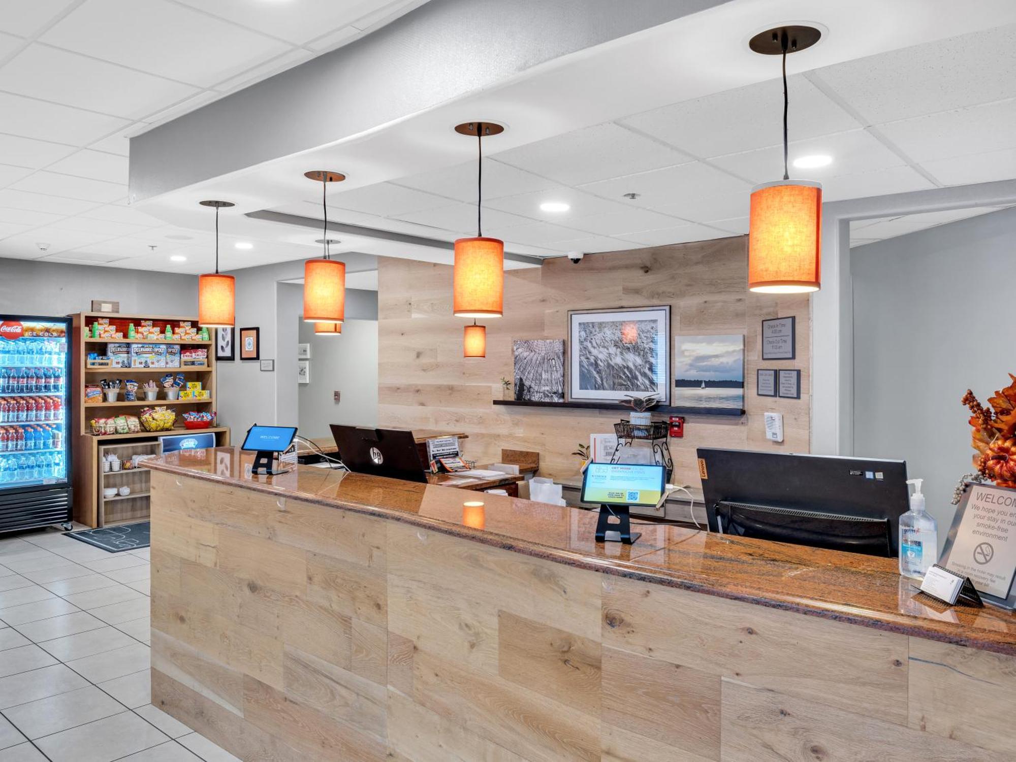 Country & By Radisson Rehoboth - Dewey