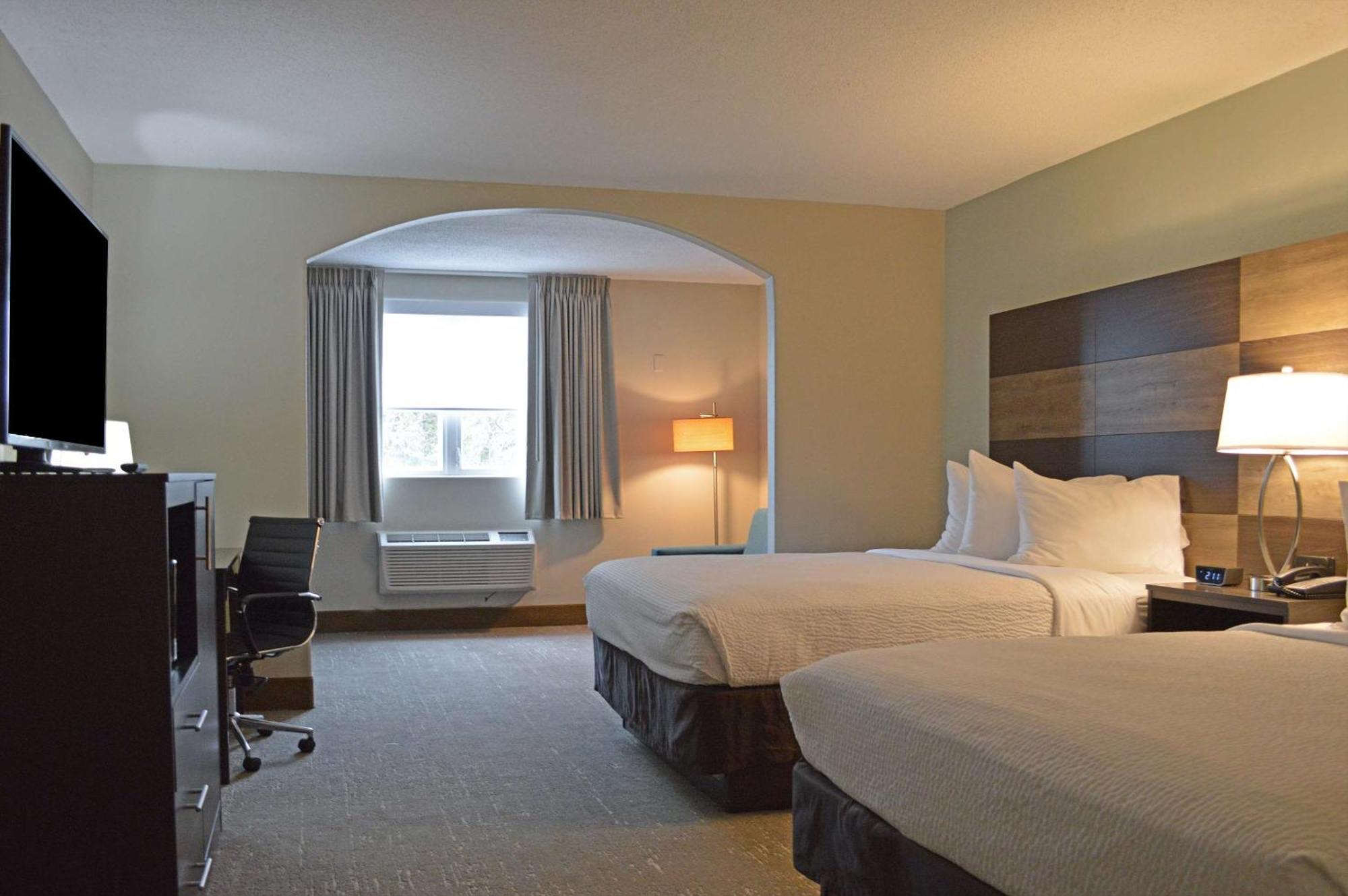 Hotel Country & By Radisson Rehoboth - Dewey